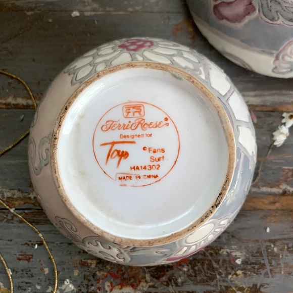 70's TERRI ROESE FLORAL HAND-PAINTED TOYO JAPAN PORCELAIN LIDDED BOWL - Picture 10 of 10